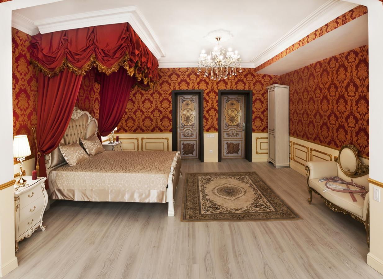 Dating Hotel Cherry Twins (Adults Only) Киев Экстерьер фото
